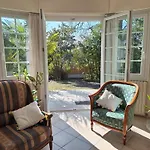 Maison d'hôtes Lé Luquentia, Demeure De Charme, Piscine, Grand Jardin, Spa, Billard