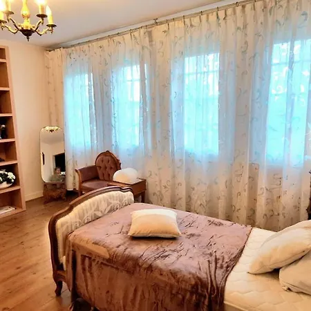 Πανσιόν La Tourelle, Demeure De Charme, Piscine, Billard, Grand Jardin Gujan-Mestras