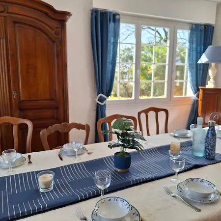 La Tourelle, Demeure De Charme, Piscine, Billard, Grand Jardin Πανσιόν 4*